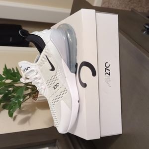 Nike Air Max 270